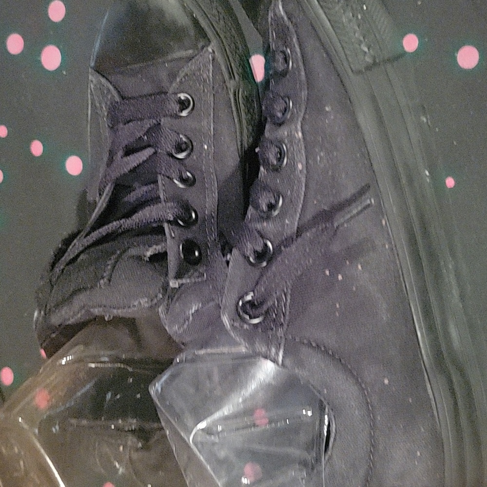 ๐บ๐บ๐บ black converse๐๐ Offers wanted - Picture 4 of 8